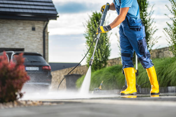 Best Sidewalk and Walkway Cleaning  in Garnet, CA